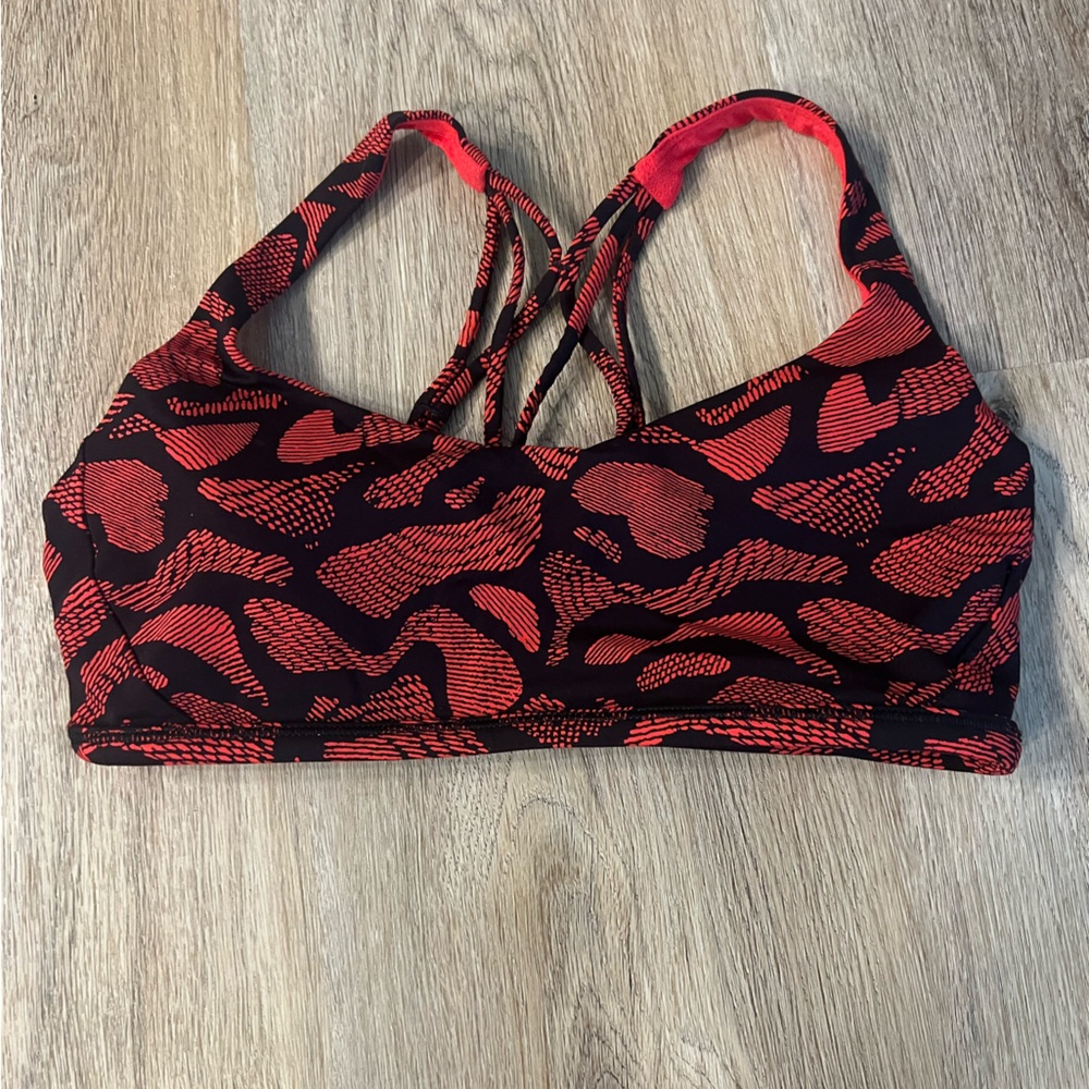 Lululemon bra size 6